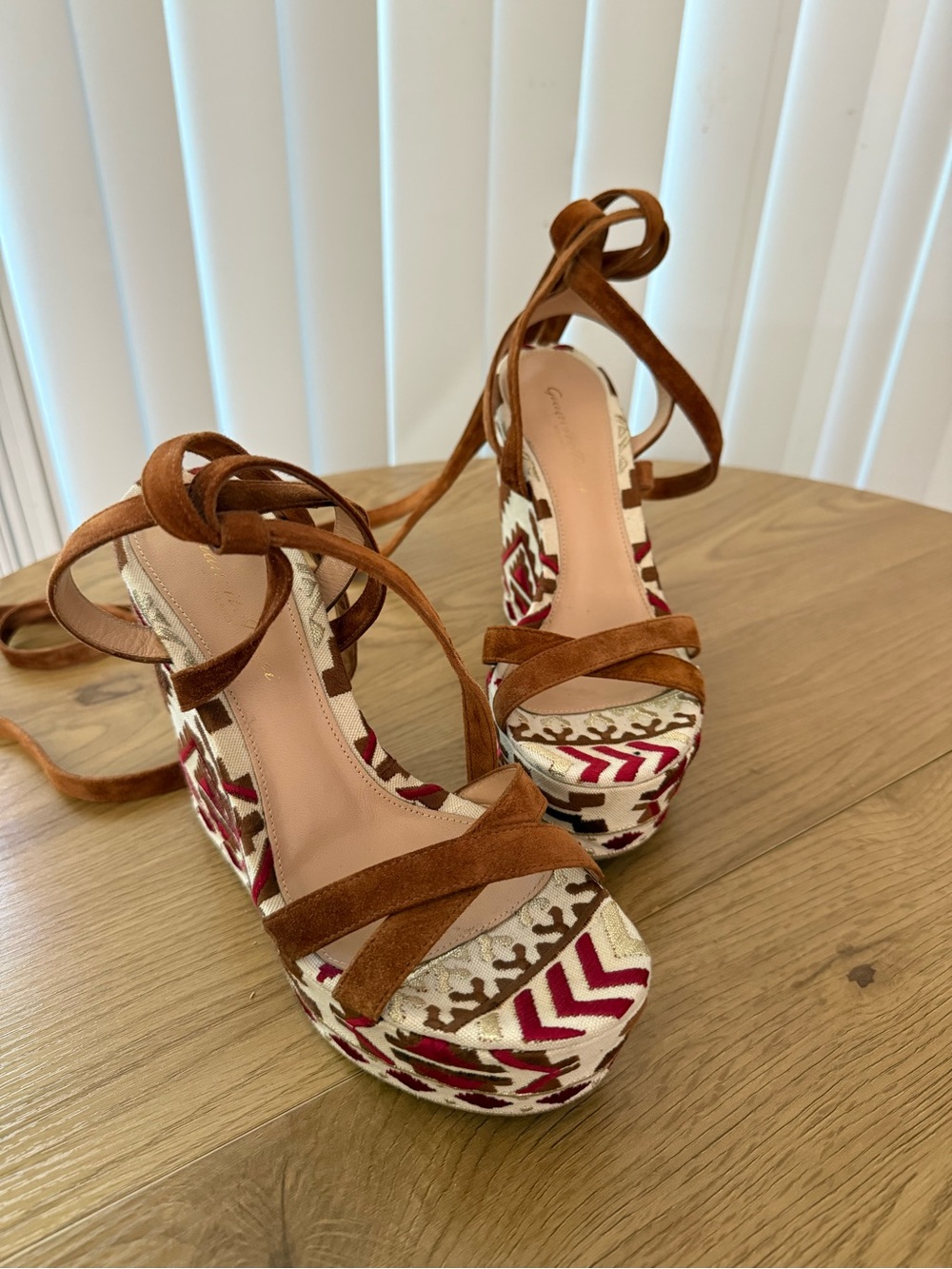 Gianvito Rossi Cheyenne Suede embroidered wedges, neutral brown suede wedges - Picture 3 of 5